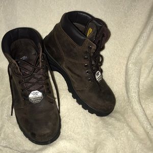 steel toe boots with memory foam
